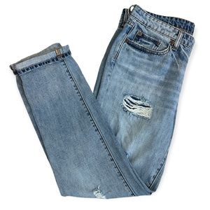 GAP sexy boyfriend Fit Women’s Light Wash Rip Jeans Size 8/29 R
